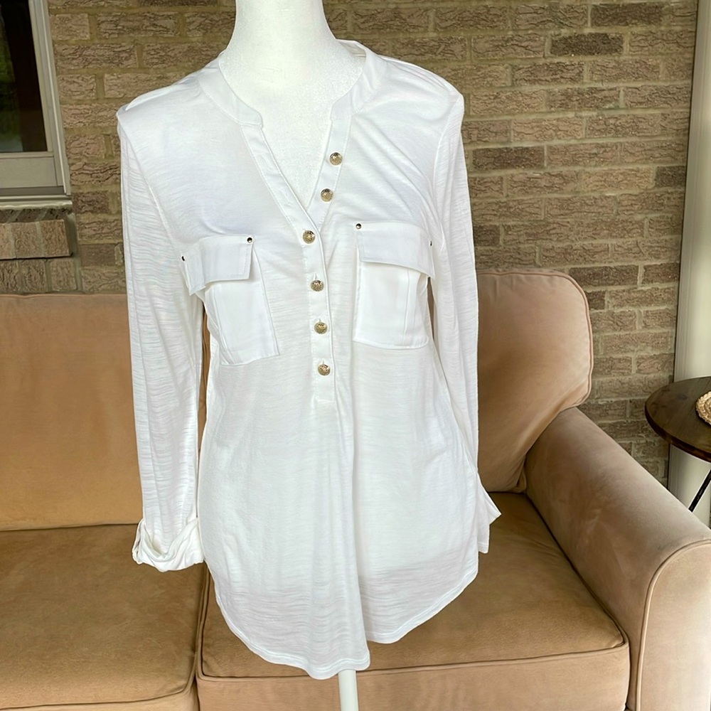 White top WhiteHouse Black Market